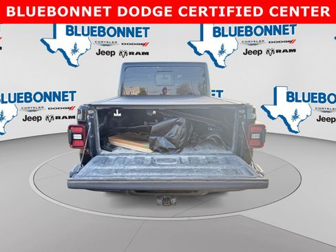 Used 2023 Jeep Gladiator Overland AWD/4WD image 23