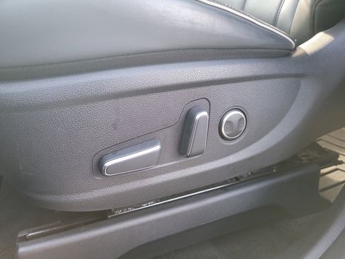 Used 2023 Hyundai Palisade SEL FWD image 19