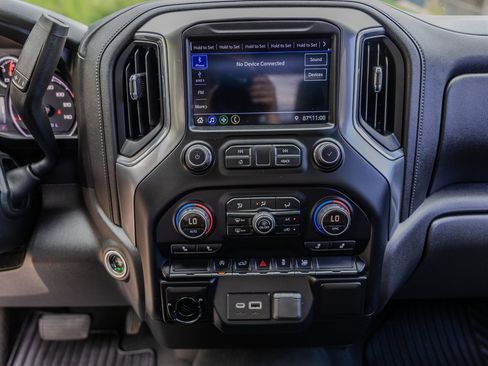 Used 2019 Chevrolet Silverado 1500 LT w/ Texas Edition RWD image 19