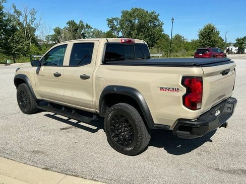 Used 2023 Chevrolet Colorado Trail Boss w/ Technology Package AWD/4WD image 4