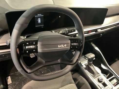New 2026 Kia Sorento LX FWD image 10