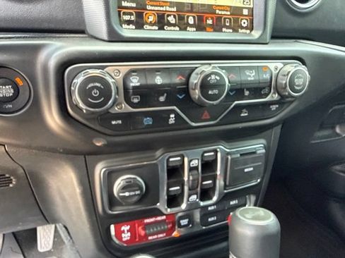 Used 2023 Jeep Wrangler Unlimited Rubicon 4xe w/ Steel Bumper Group AWD/4WD image 14