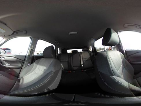 Used 2025 Nissan Rogue SV image 44