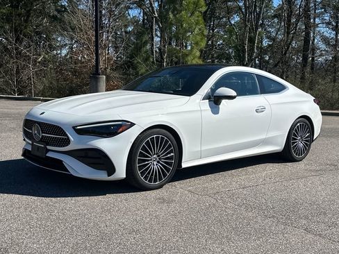 Certified 2025 Mercedes-Benz CLE 300 4MATIC Coupe image 5