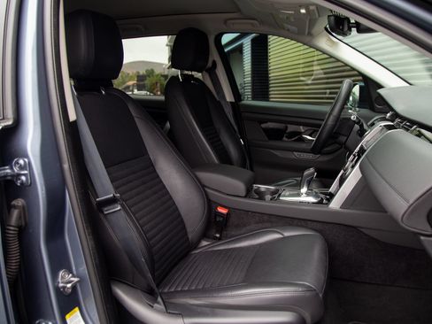 Used 2022 Land Rover Discovery Sport SE AWD/4WD image 19