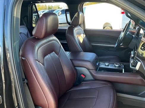 Used 2024 Ford Expedition Max Limited image 30