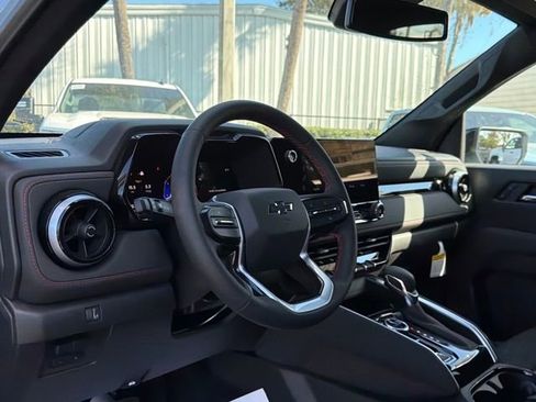 New 2025 Chevrolet Colorado Z71 w/ Midnight Edition image 26