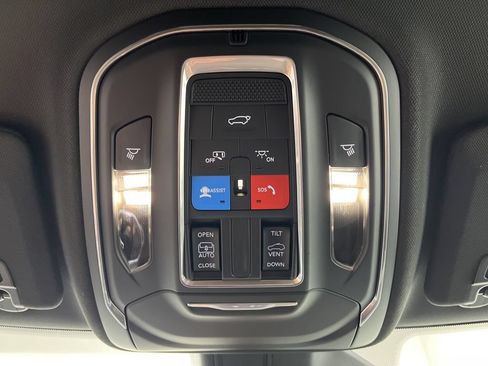 New 2025 Jeep Grand Cherokee Altitude RWD image 22
