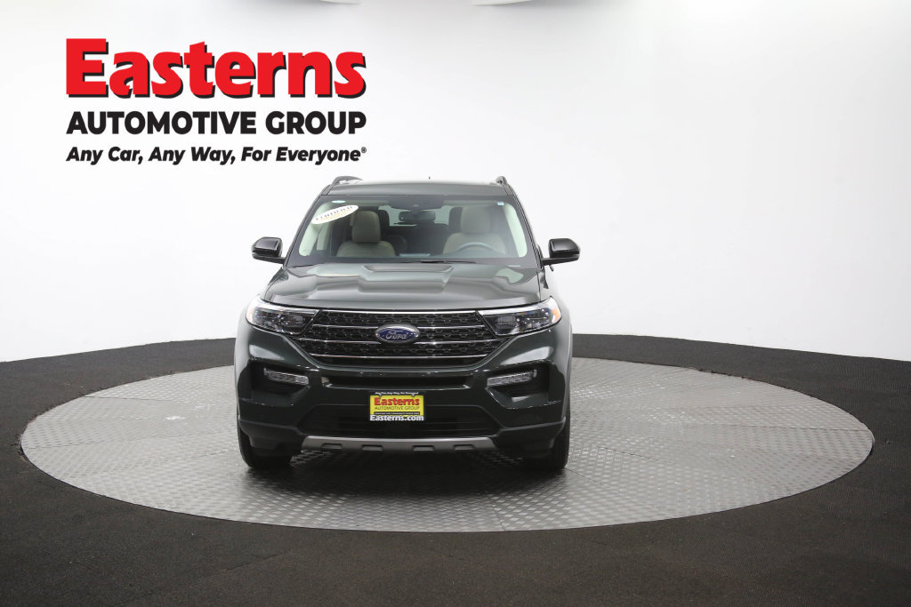 Used 2023 Ford Explorer XLT w/ Equipment Group 202A AWD/4WD image 59