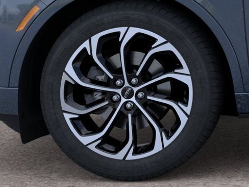 New 2026 Lincoln Nautilus Reserve AWD/4WD image 19