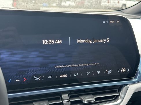 New 2026 Chevrolet Equinox EV LT image 31