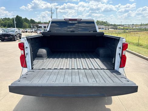 Used 2022 Chevrolet Silverado 1500 LT Trail Boss w/ LT Trail Boss Premium Package AWD/4WD image 25