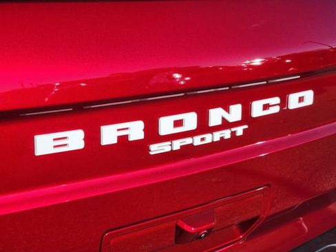 New 2025 Ford Bronco Sport Heritage w/ Convenience Package image 16