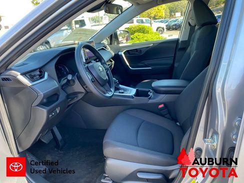 Certified 2024 Toyota RAV4 LE AWD/4WD image 31