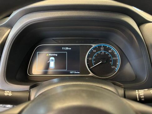 Certified 2023 Nissan Leaf S image 18