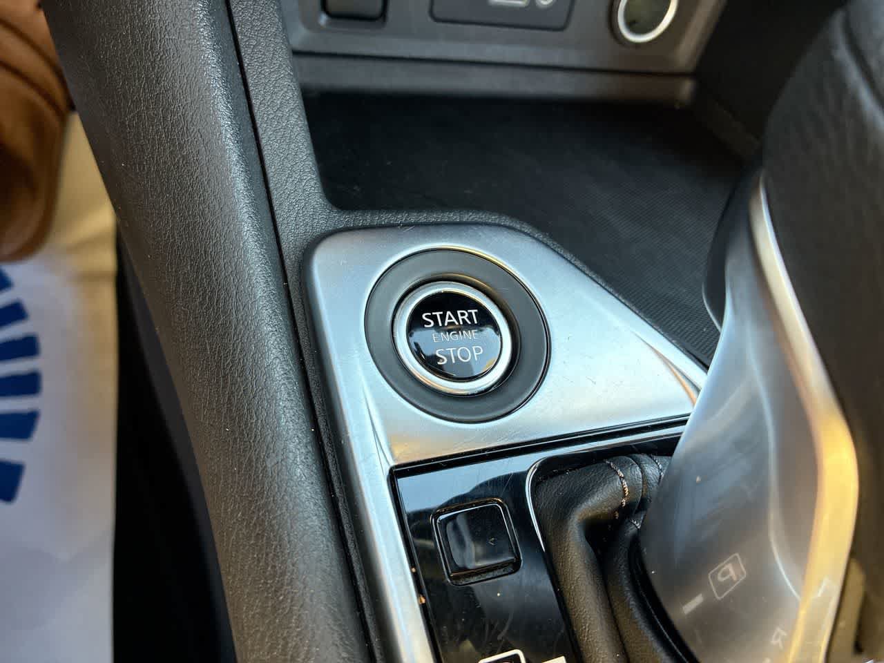 Used 2025 Nissan Sentra SV FWD image 16