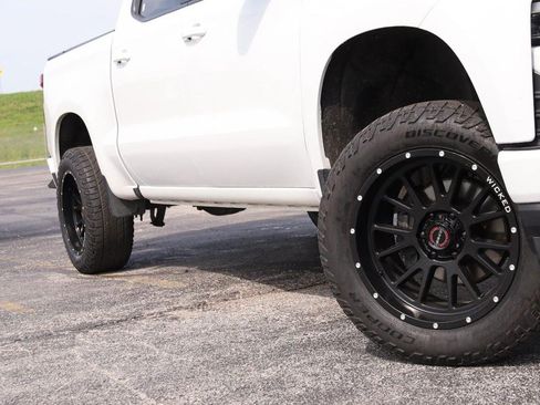 Used 2020 Chevrolet Silverado 1500 RST AWD/4WD image 3