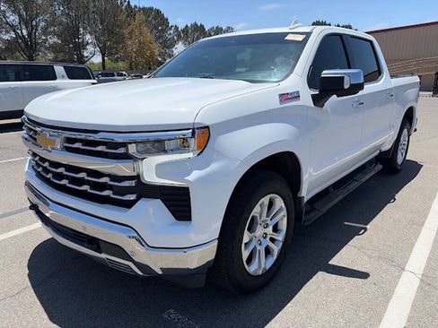 Used 2023 Chevrolet Silverado 1500 LTZ w/ LTZ Convenience Package II AWD/4WD image 3