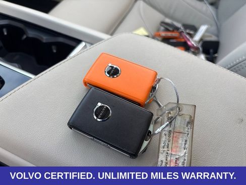 Certified 2026 Volvo XC60 B5 Ultra AWD/4WD image 29