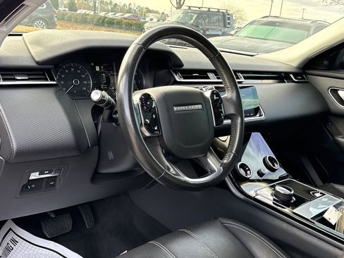 Used 2018 Land Rover Range Rover Velar S image 10