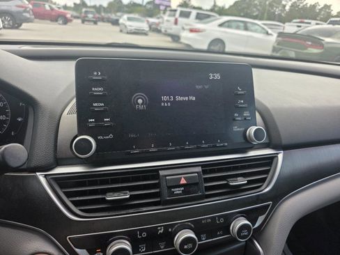 Used 2019 Honda Accord LX image 15