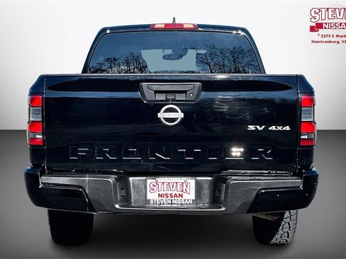 Used 2023 Nissan Frontier SV image 5
