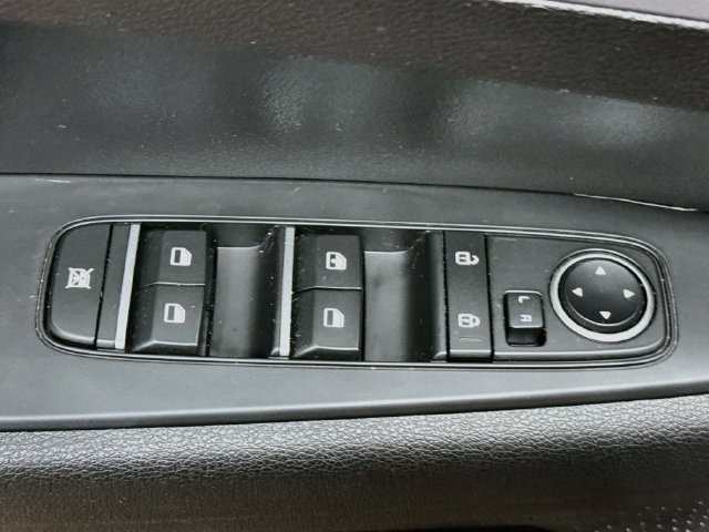 Certified 2023 Kia Forte LXS FWD image 17