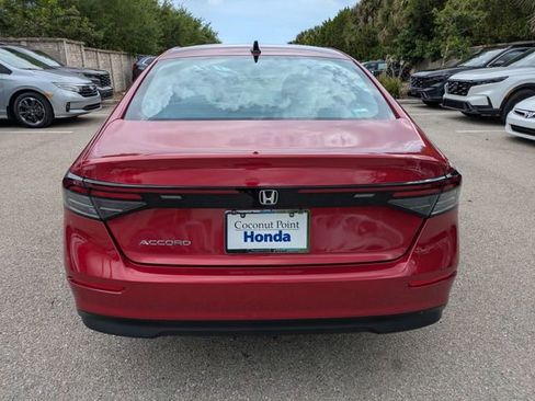 Used 2025 Honda Accord SE image 5