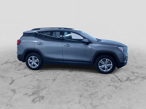 Used 2018 GMC Terrain SLE w/ Driver Convenience Package AWD/4WD image 2