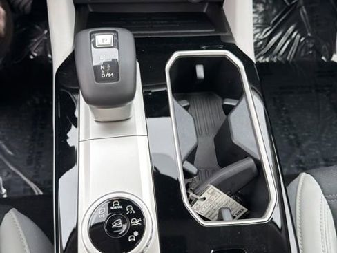 New 2026 Mitsubishi Outlander AWD image 18