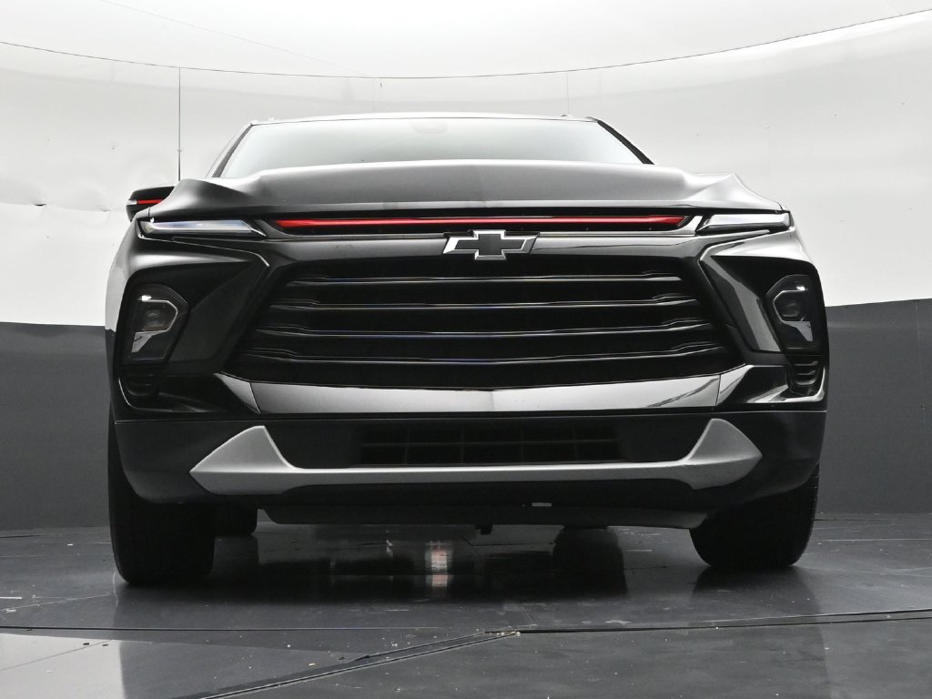 Used 2023 Chevrolet Blazer LT FWD image 29