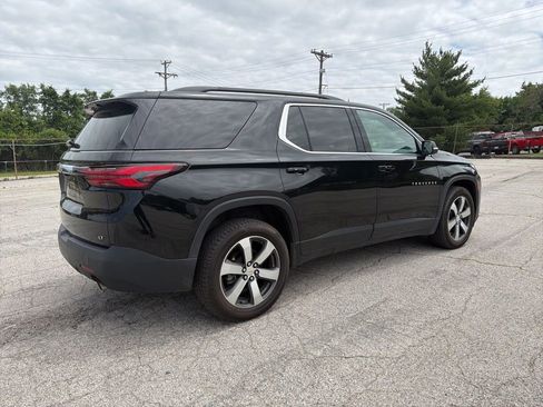 Used 2022 Chevrolet Traverse LT w/ LT Premium Package AWD/4WD image 6