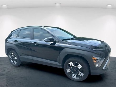 Used 2025 Hyundai Kona SEL AWD/4WD image 9