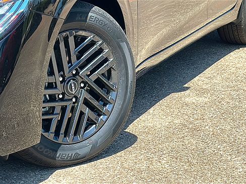 New 2026 Nissan Sentra SV w/ SV Convenience Package image 3