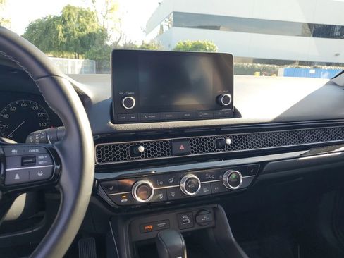 Certified 2024 Honda Civic EX image 25