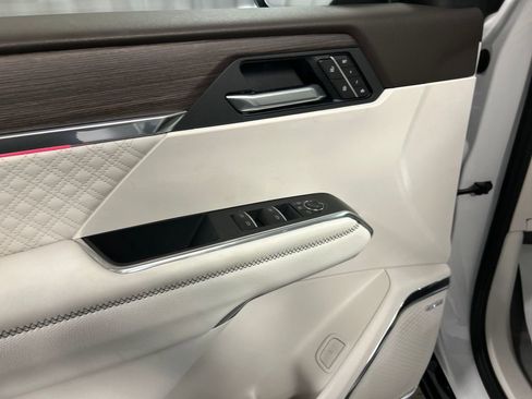 New 2026 GMC Acadia Denali w/ Super Cruise Package image 12