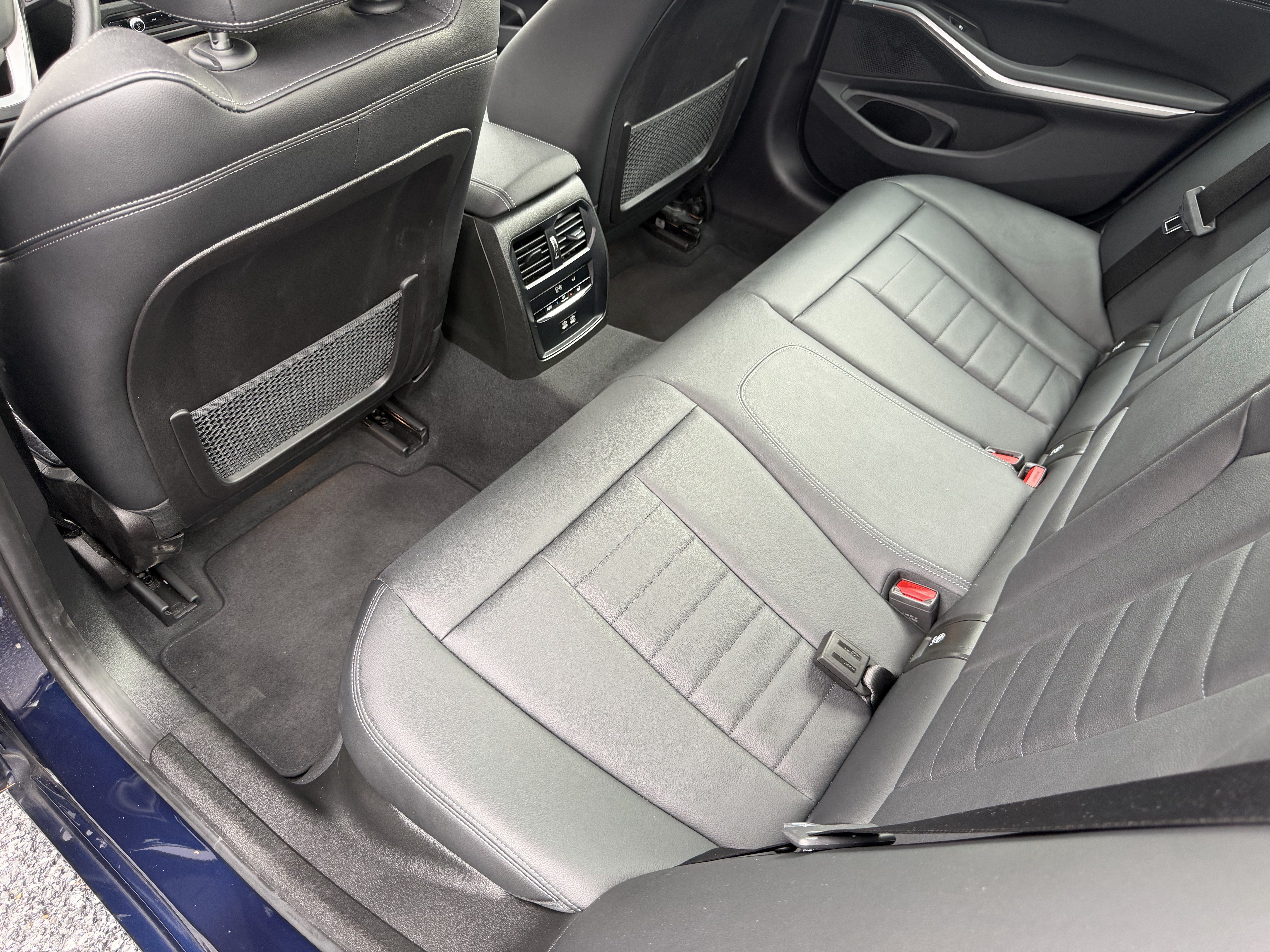 Certified 2023 BMW 330i xDrive Sedan AWD/4WD image 17