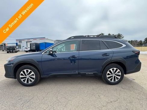 Used 2024 Subaru Outback Premium AWD/4WD image 4
