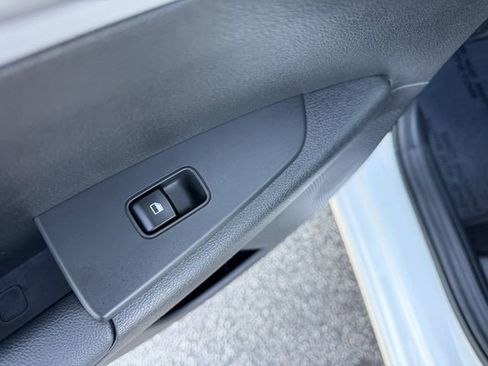 Certified 2024 Kia Forte LXS w/ LXS Technology Package image 19