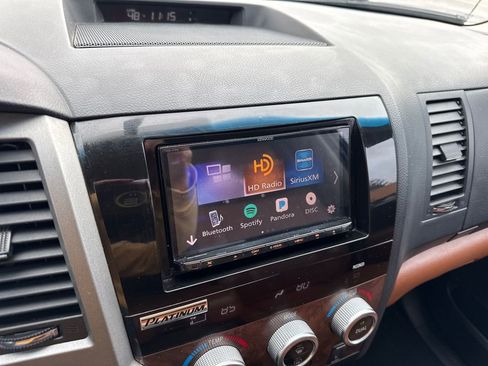 Used 2012 Toyota Tundra Limited image 33