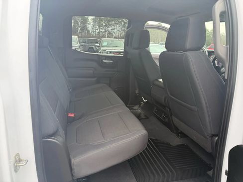 Used 2019 Chevrolet Silverado 1500 LT w/ Z71 Off-Road Package AWD/4WD image 15