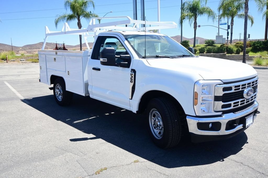 New 2025 Ford F350 XL w/ XL Chrome Package RWD image 3