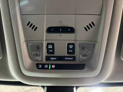 Used 2023 GMC Acadia Denali w/ Denali Ultimate Package image 34