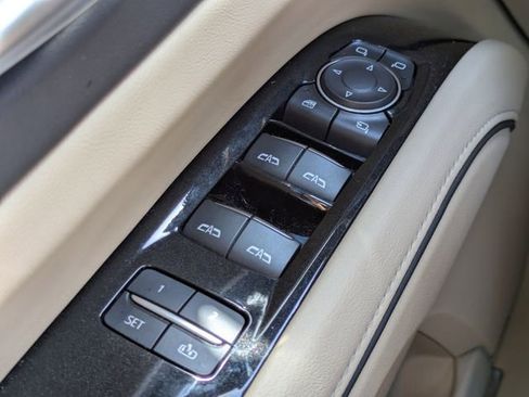 Used 2024 Cadillac Escalade ESV Premium Luxury image 26