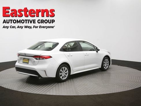 Used 2022 Toyota Corolla LE FWD image 40