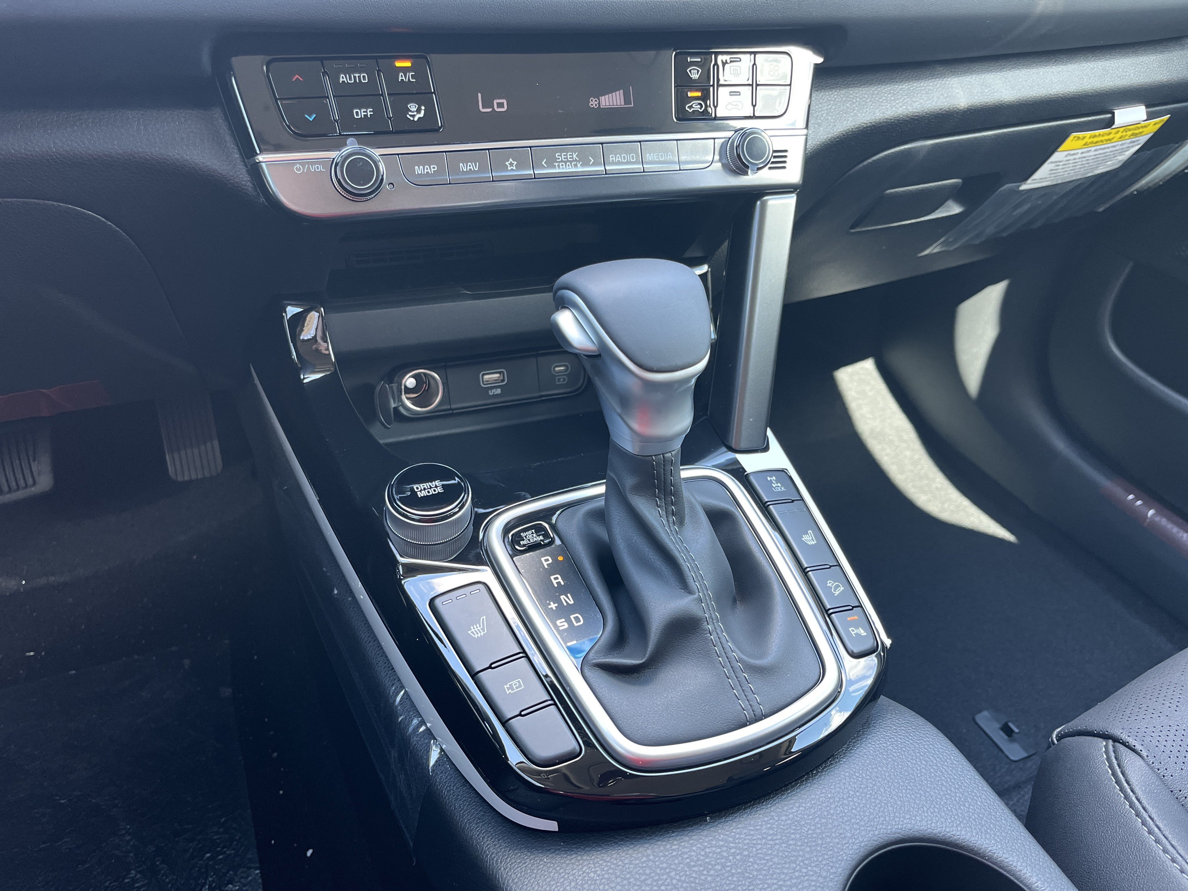 New 2026 Kia Seltos SX AWD/4WD image 13