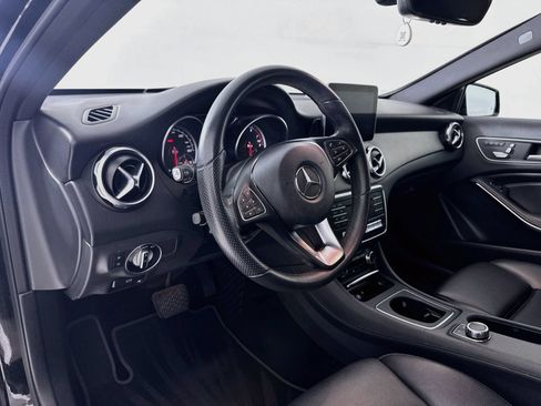 Certified 2020 Mercedes-Benz GLA 250 image 10