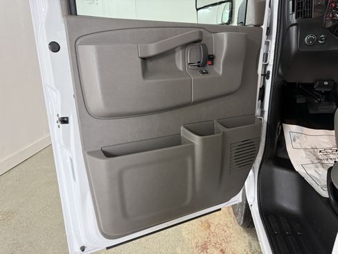 New 2025 Chevrolet Express 3500 w/ Power Convenience Package image 14