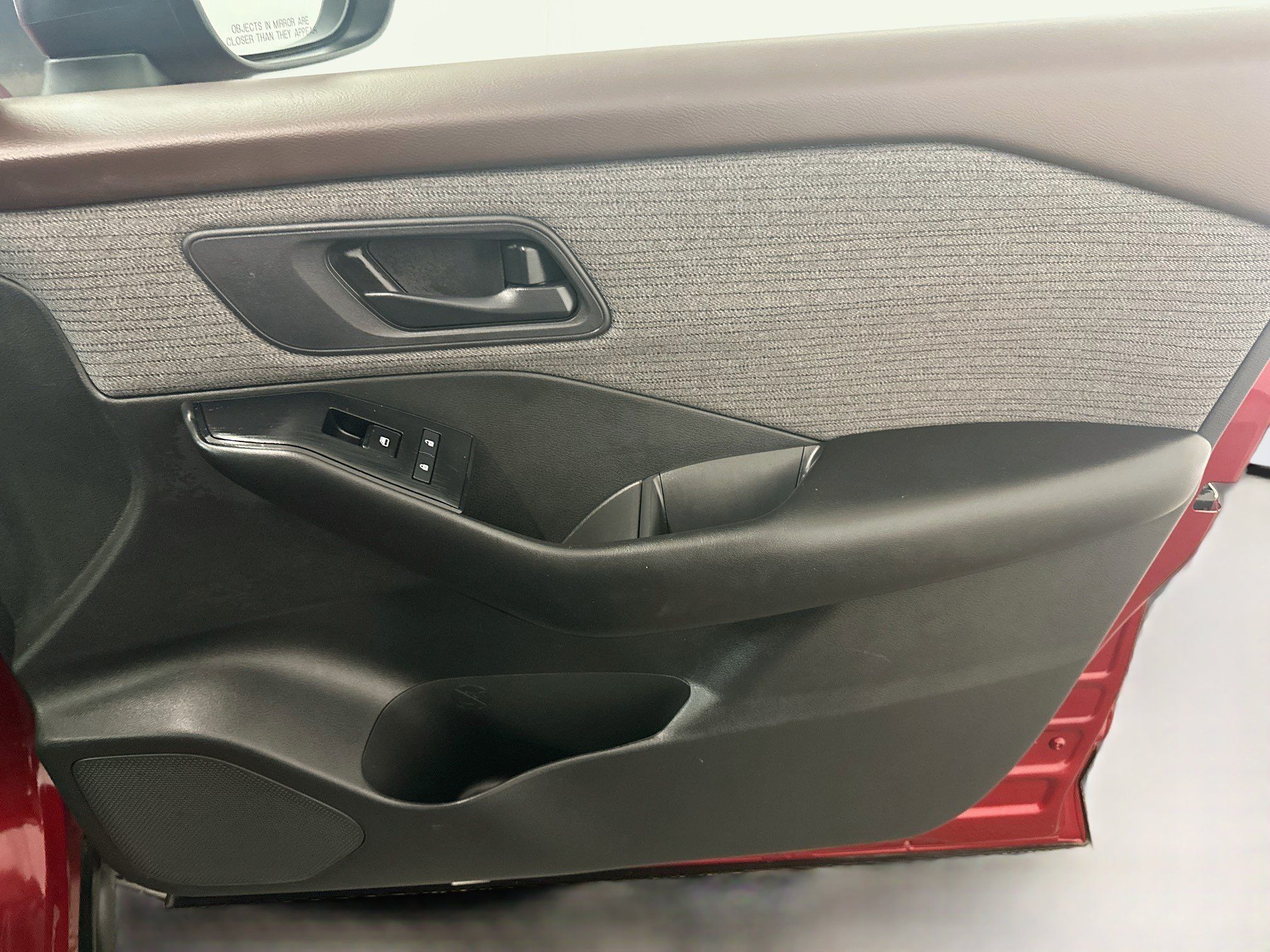 Used 2023 Nissan Rogue S AWD/4WD image 32