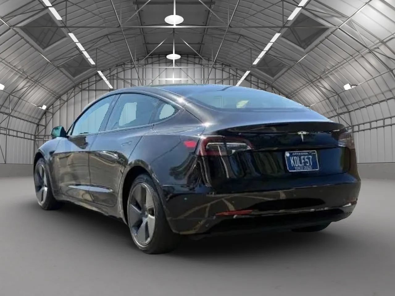 Used 2023 Tesla Model 3 Standard Range RWD image 5